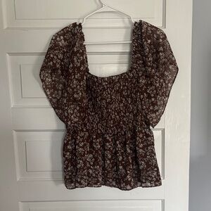 Arula Floral Brown Women's Smocked Top